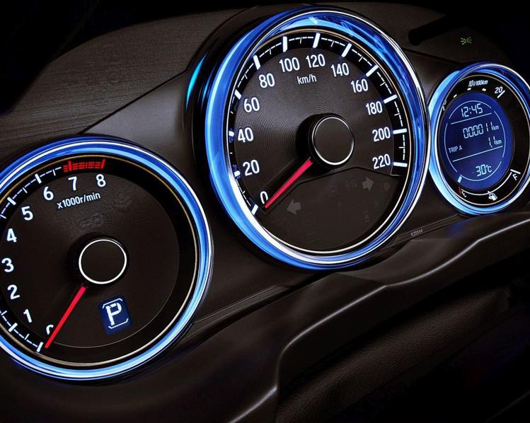 10 необычных и интересных автомобильных товаров с AliExpress